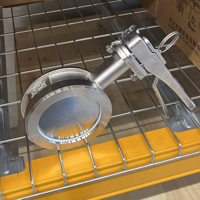 4" geklemde vlinderklep, links open